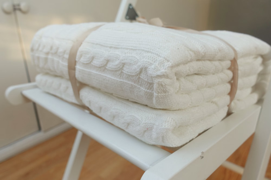 Cosy Cable Knit Cotton Throw Blanket in 10 Colours
