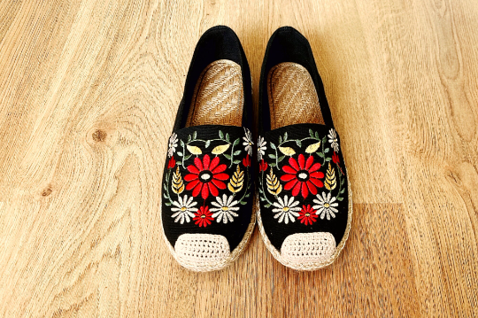 Embroidered Loafer Shoes, Slip On Shoes Sandal