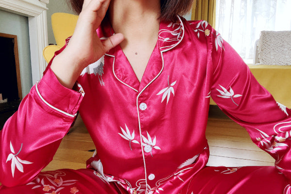 Elegant Floral Silk Pyjamas Set - Large Flower Pattern, Comfy Loungewear Set Women