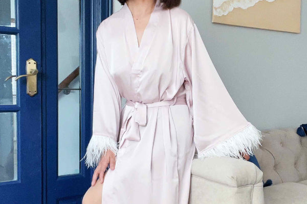 Elegant Pink Silk Bridal Robe with Feather - Ideal Gift for Bridesmaids - Full Length