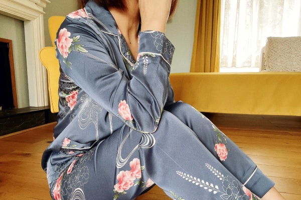 Elegant Floral Silk Pyjamas Set - Large Flower Pattern, Comfy Loungewear Set Women