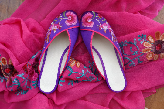 Silk Embroidered Slippers